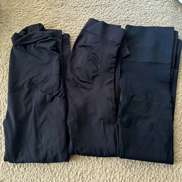 Bundle of Blanqi and Zella maternity/postpartum leggings - Picture 1 of 8